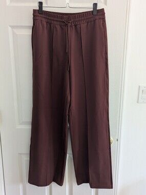 ATHLETA Small NWOT High Rise Relaxed Pant